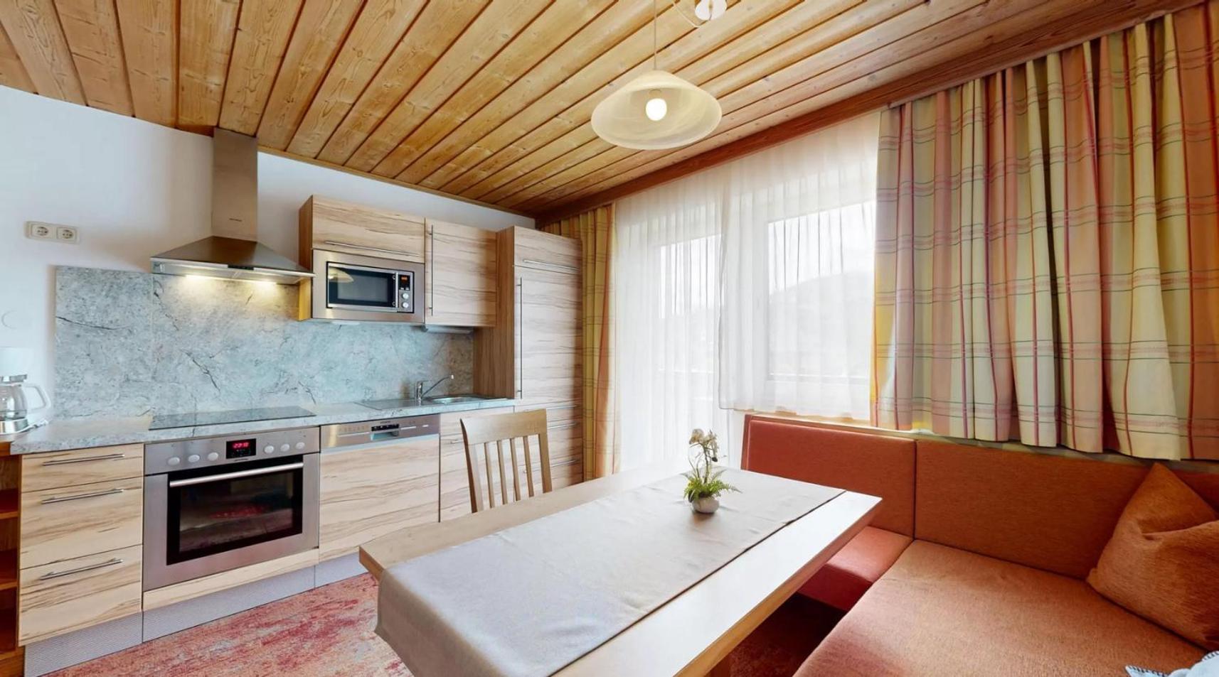 Landhaus Foidl Санкт Йохан ин Тирол Екстериор снимка